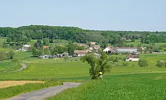 A general view of Châteney