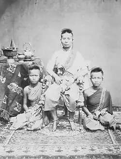 Queen Ang Mey and her daughters wearing a sbai in the 1800s