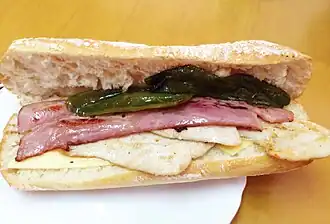 Bocadillo tumbadito