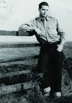 Portrait photograph of Larry Townsend